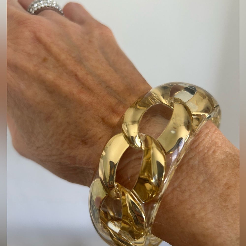 WIDE Retro Chunky Lucite Gold Chain Bangle Cuff Bracelet 50s & 60s